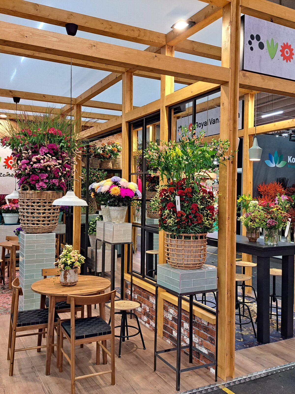 Two trade fairs, one blossoming story